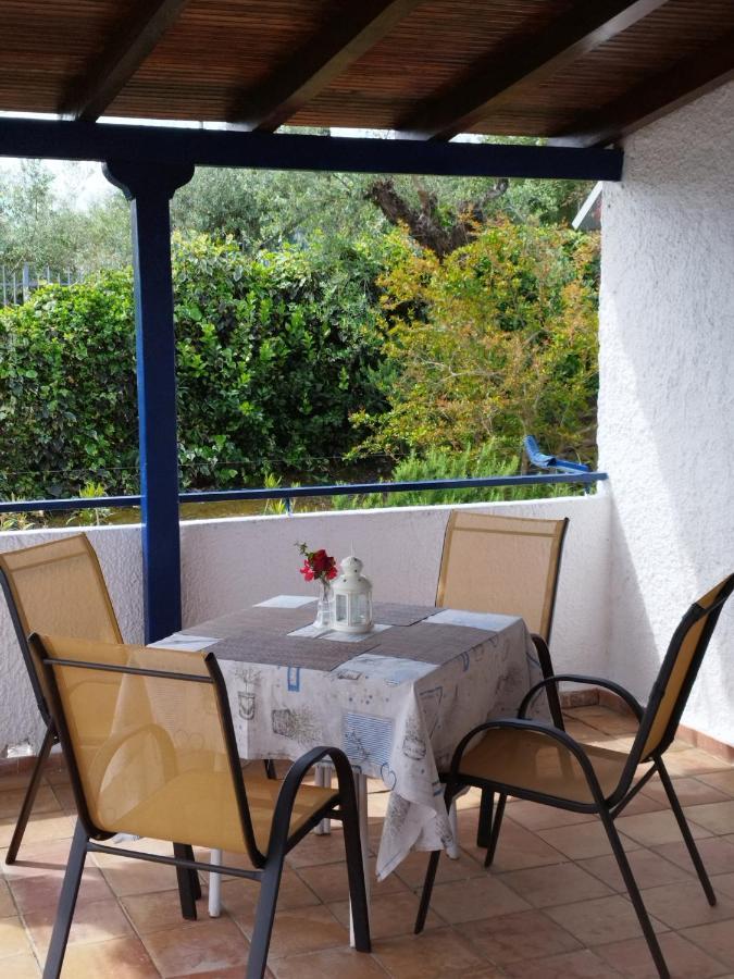 Takis Haikos House Two Minutes Walk To The Beach Peroulia Вунарія Екстер'єр фото