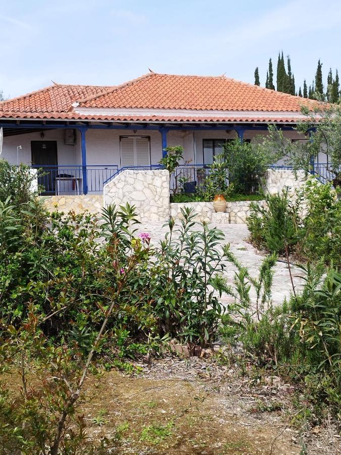 Takis Haikos House Two Minutes Walk To The Beach Peroulia Вунарія Екстер'єр фото