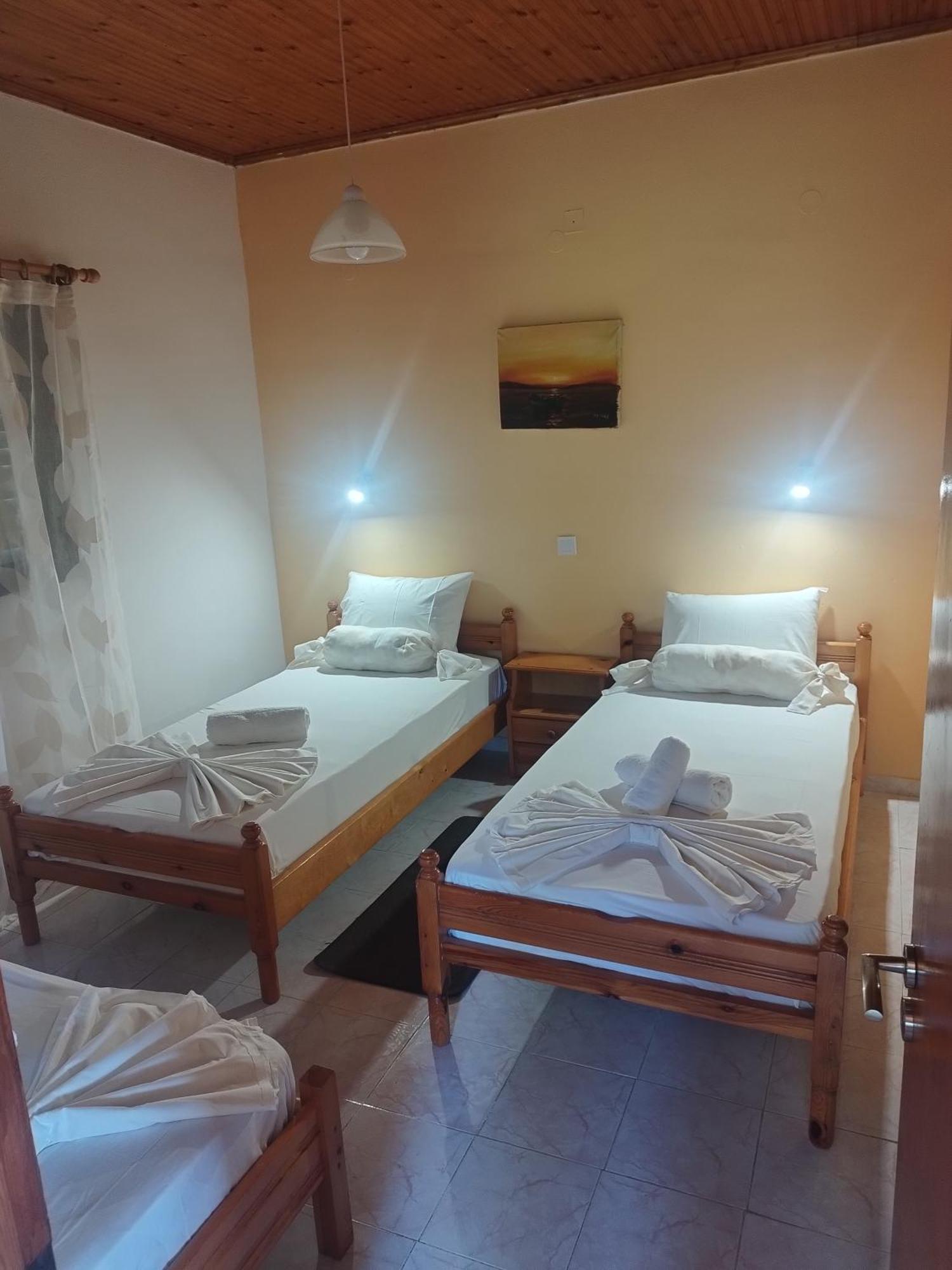 Takis Haikos House Two Minutes Walk To The Beach Peroulia Вунарія Екстер'єр фото