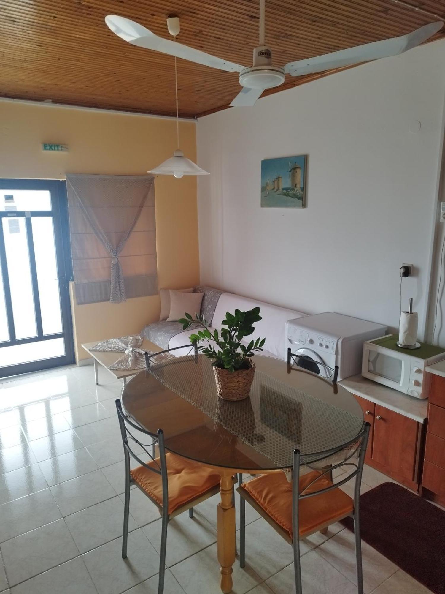 Takis Haikos House Two Minutes Walk To The Beach Peroulia Вунарія Екстер'єр фото